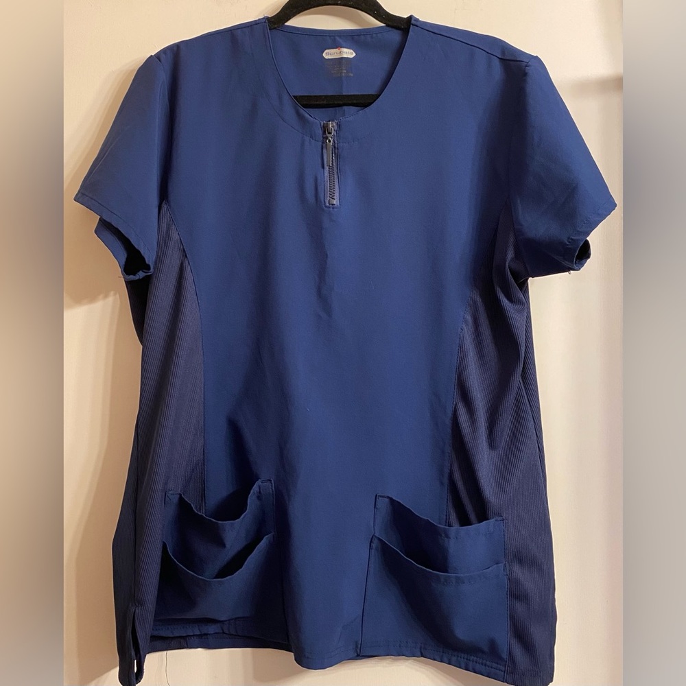Scrubaid Tapered Fit Four Way Stretch Scrub Top women's XL with pockets